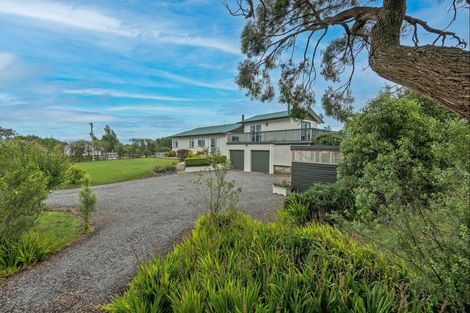 Photo of property in 2 Farmer Street, Sanson, 4817