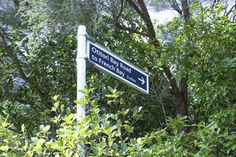 Photo of property in 15 Opou Road, Titirangi, Auckland, 0604