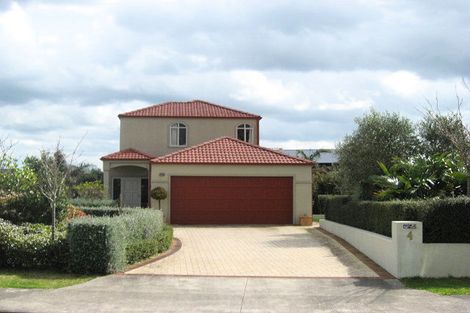 Photo of property in 4 Highfield Place, Highlands Park, New Plymouth, 4312