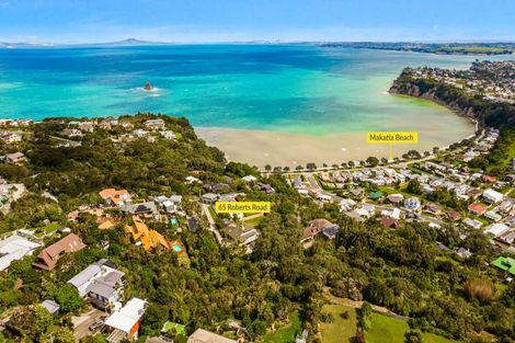 Photo of property in 65 Roberts Road, Matakatia, Whangaparaoa, 0930