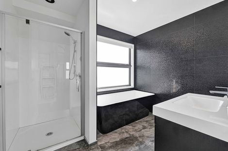 Photo of property in 244 Devon Street West, New Plymouth, 4310