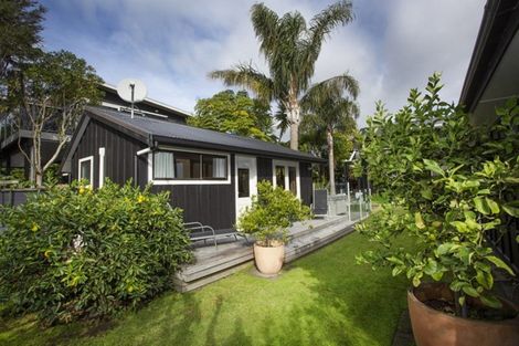 Photo of property in 614 Harbour View Road, Whangamata, 3620