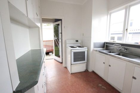 Photo of property in 27 Kirby Street, Glendene, Auckland, 0602