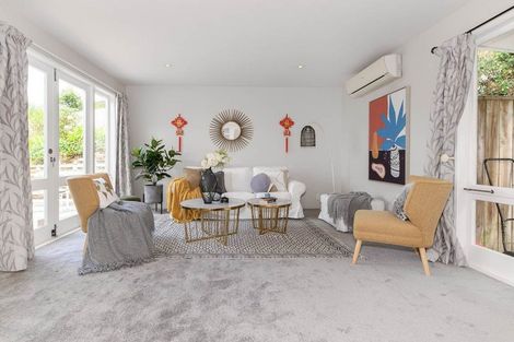 Photo of property in 6 Anchor Place, Beach Haven, Auckland, 0626