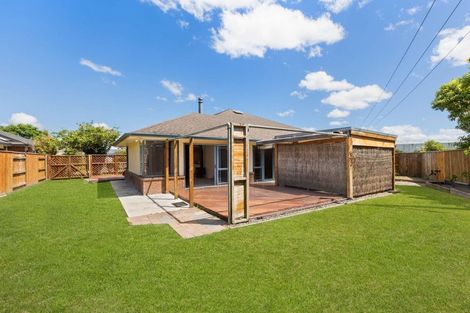 Photo of property in 64 Royal Oak Drive, Kelvin Grove, Palmerston North, 4414