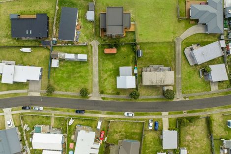 Photo of property in 147 Rangiora Crescent, Matarangi, Whitianga, 3592