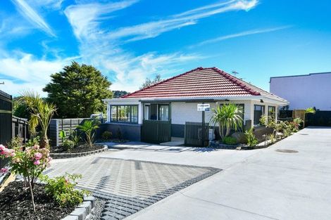 Photo of property in 1a Stottholm Road, Titirangi, Auckland, 0604