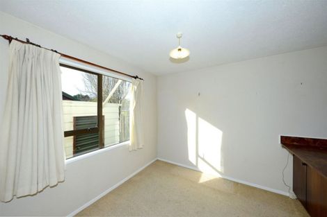 Photo of property in 21a Valecrest Avenue, Parklands, Christchurch, 8083