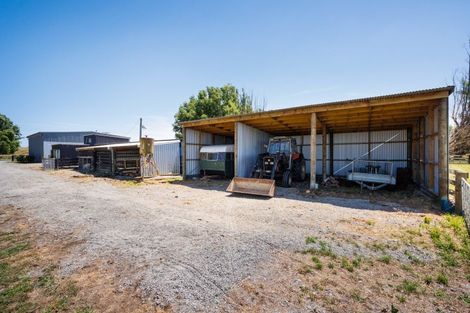 Photo of property in 269 Hoihere Road, Tiakitahuna, Palmerston North, 4477