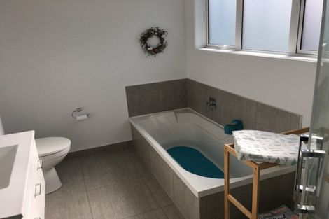 Photo of property in 32 Oxford Street, Whakapirau, Maungaturoto, 0583