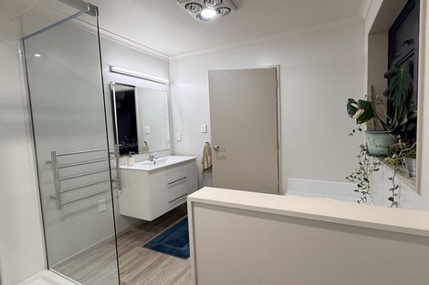 Photo of property in 26 Geneva Terrace, Kelvin Grove, Palmerston North, 4414