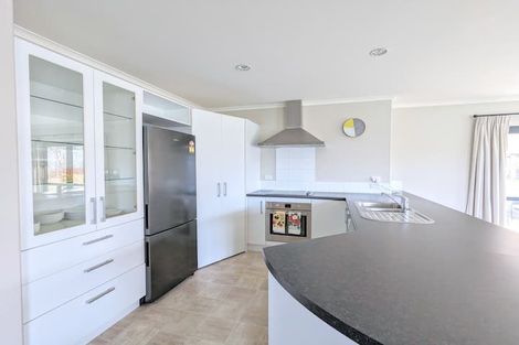 Photo of property in 51 Hamon Place, Pukehangi, Rotorua, 3015