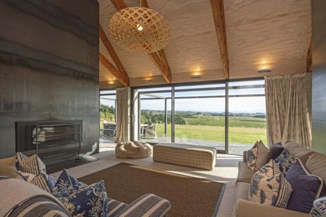 Photo of property in 238 Spur Road, Hadlow, Timaru, 7975