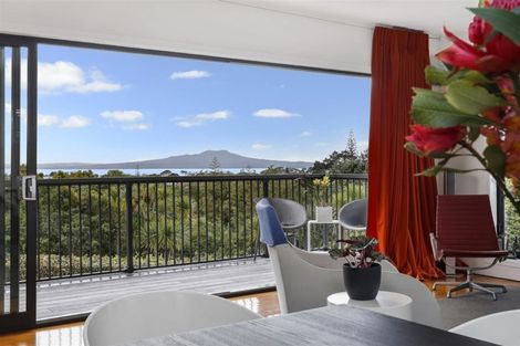 Photo of property in 26 Peter Terrace, Castor Bay, Auckland, 0620