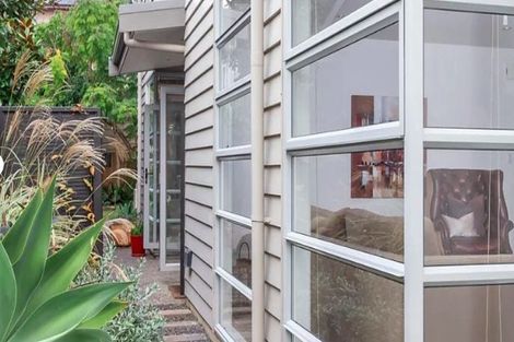 Photo of property in 1/58 Hattaway Avenue, Bucklands Beach, Auckland, 2012