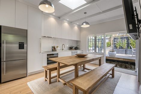 Photo of property in 5 Keystone Avenue, Mount Roskill, Auckland, 1041