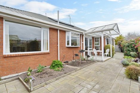 Photo of property in 2/23a Meadow Street, Papanui, Christchurch, 8052