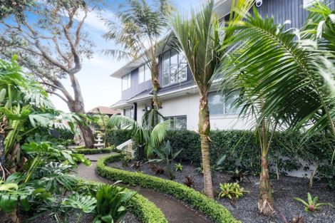 Photo of property in 2/2 Ocean View Road, Milford, Auckland, 0620