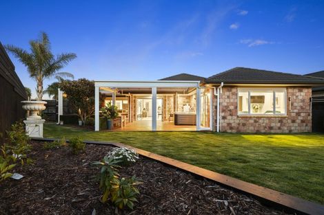 Photo of property in 15 Evans Court, Pukekohe, 2120