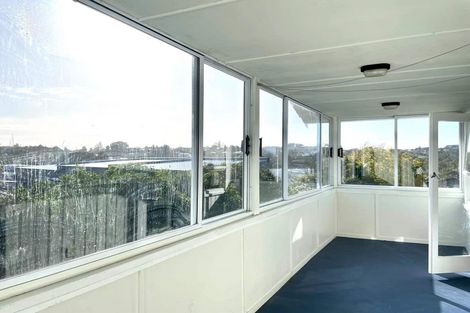 Photo of property in 28 Nutsey Avenue, Northcote, Auckland, 0627