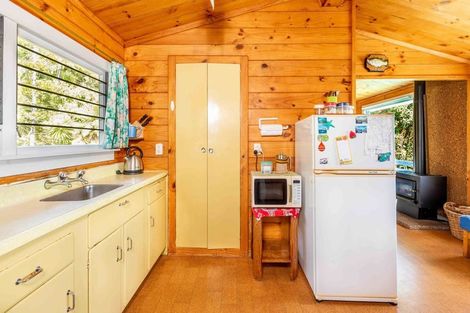 Photo of property in 24 Koutu Beach Road, Opononi, Kaikohe, 0473