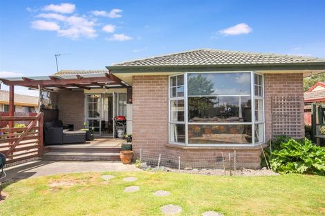 Photo of property in 5 Edron Place, Redwood, Christchurch, 8051