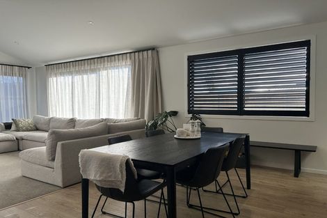 Photo of property in 34 Spur Ridge Rise, Jacks Point, 9371