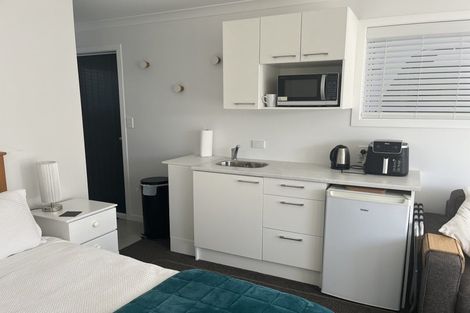 Photo of property in 112b Hibiscus Coast Highway, Red Beach, 0932