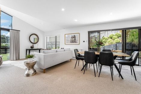 Photo of property in 37 Navigation Drive, Whitby, Porirua, 5024