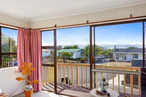 Photo of property in 33 Mountainview Terrace, Otaki Beach, Otaki, 5512