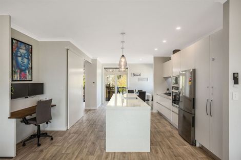 Photo of property in 6 Herewini Street, Titahi Bay, Porirua, 5022