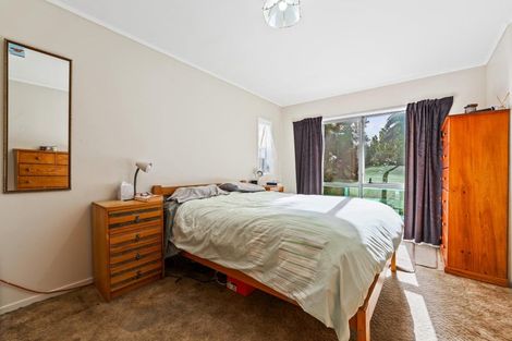 Photo of property in 18 Peterhouse Place, West Harbour, Auckland, 0618