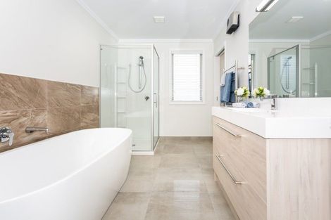 Photo of property in 19 Holmes Hanover Lane, Halswell, Christchurch, 8025