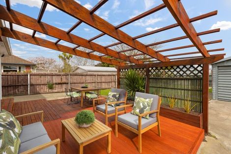 Photo of property in 16 Bethel Crescent, Bishopdale, Christchurch, 8053