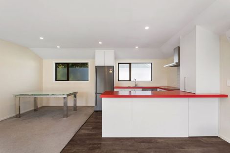 Photo of property in 2/4 Nova Place, Christchurch Central, Christchurch, 8011