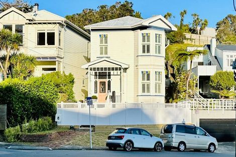 Photo of property in 144 Kelburn Parade, Kelburn, Wellington, 6012