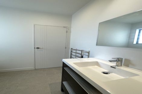 Photo of property in 26a Bruce Road, Glenfield, Auckland, 0629