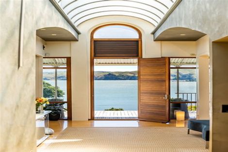 Photo of property in 360 Paremata Road, Whitby, Porirua, 5381