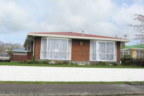 Photo of property in 69 Rata Street, Inglewood, 4330