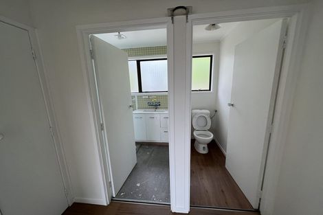 Photo of property in 4 Elvira Place, Ranui, Auckland, 0612