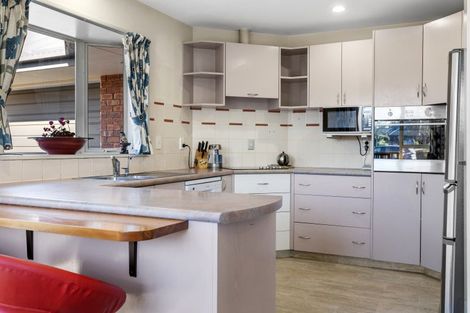 Photo of property in 5b Norton Place, Woodend, 7610