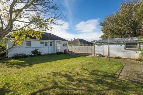 Photo of property in 10 Paddington Street, Northcote, Christchurch, 8052