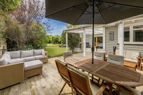 Photo of property in 1070 Queen Street East, Levin, 5510