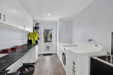 Photo of property in 30 Kahikatea Street, Inglewood, 4330