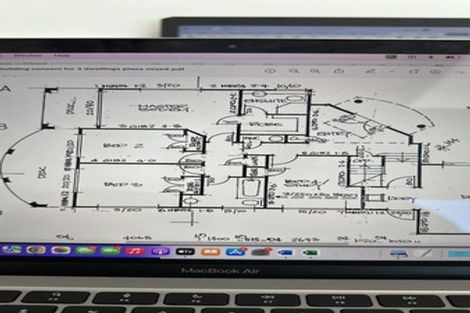 Photo of property in 2/61 Beresford Street, Bayswater, Auckland, 0622