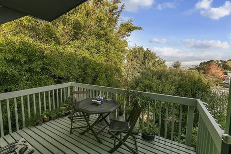 Photo of property in 2/26 Colonial Road, Birkenhead, Auckland, 0626