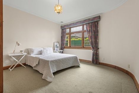 Photo of property in 35 Manapouri Crescent, Hokowhitu, Palmerston North, 4410