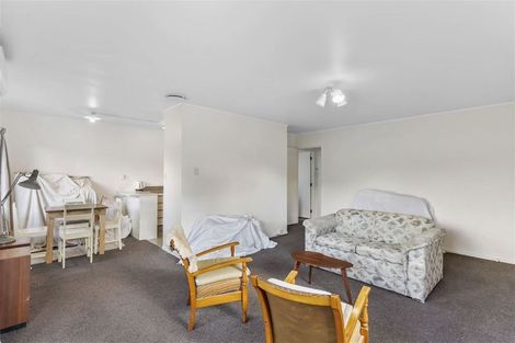 Photo of property in 2/8 Ingram Street, Papakura, 2110