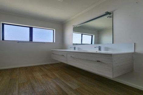 Photo of property in 13b Bulkeley Terrace, New Plymouth, 4310