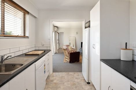 Photo of property in 8a Eltham Road, Blenheim, 7201